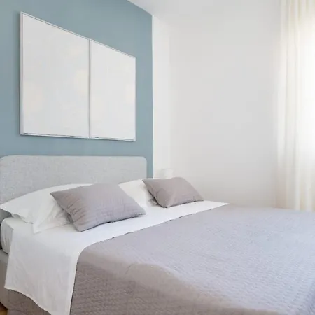 Lana * トロギール